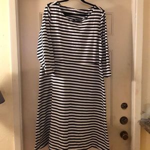 Cute blk/wht striped a-line dress by Old Navy XXL